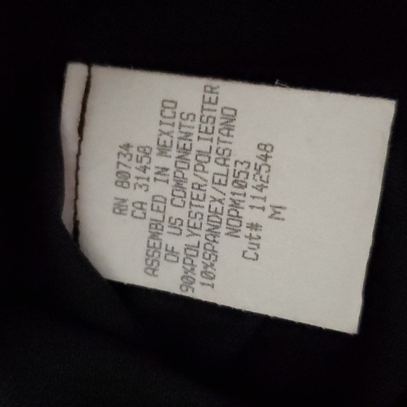 NWOT BCBGMaxAzria Black Floral Mesh Lined Long Sleeve Crop Top Size Medi… - Picture 10 of 11